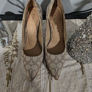 Coach Women's Tan Pumps